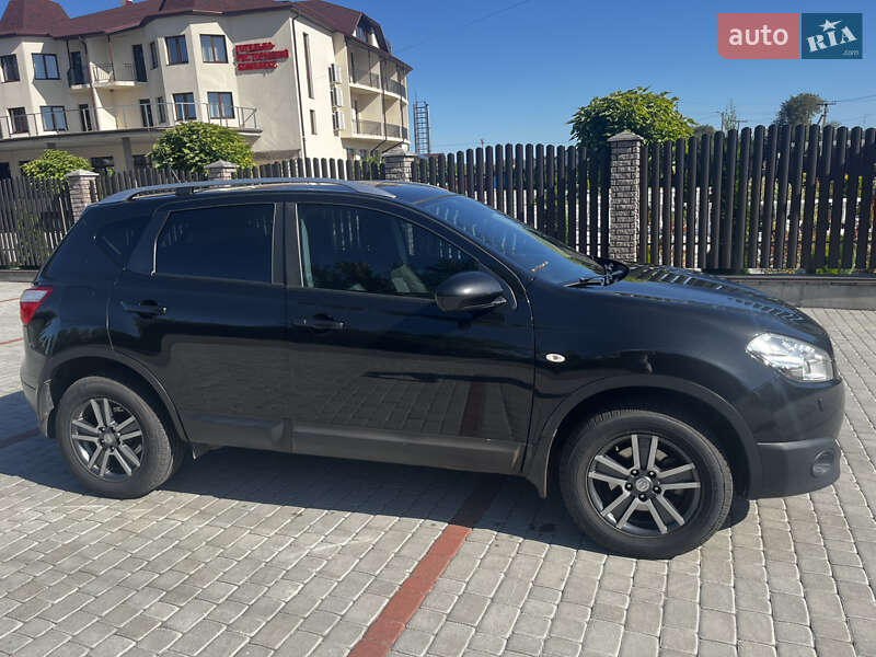 Внедорожник / Кроссовер Nissan Qashqai 2011 в Хмельницком
