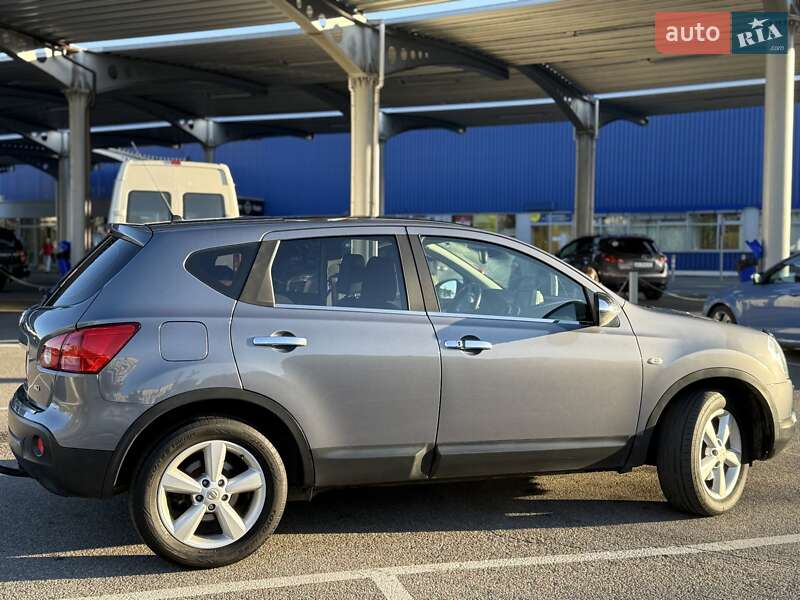 Позашляховик / Кросовер Nissan Qashqai 2008 в Львові