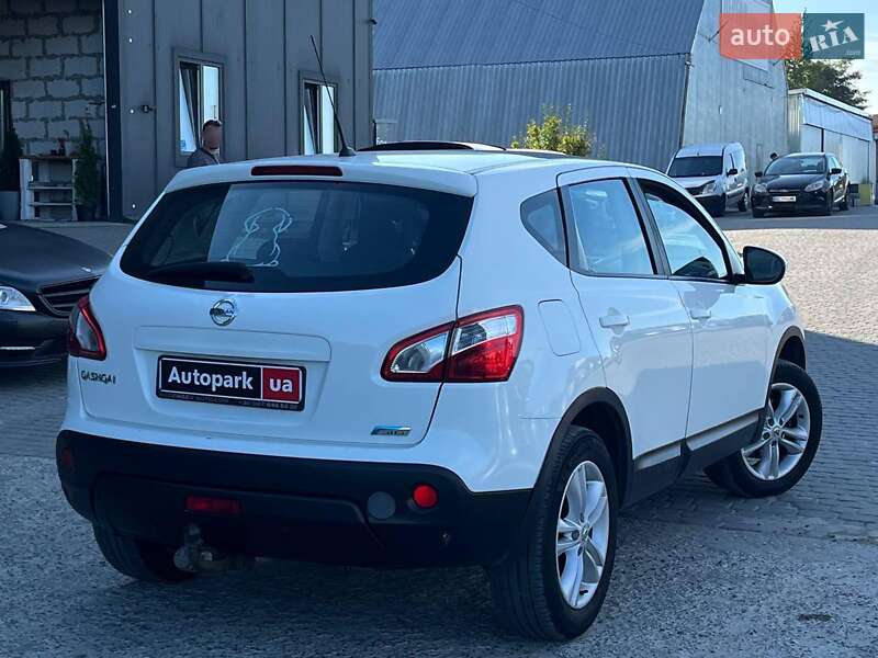 Внедорожник / Кроссовер Nissan Qashqai 2010 в Львове