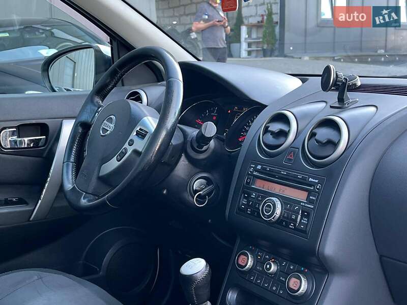 Внедорожник / Кроссовер Nissan Qashqai 2010 в Львове