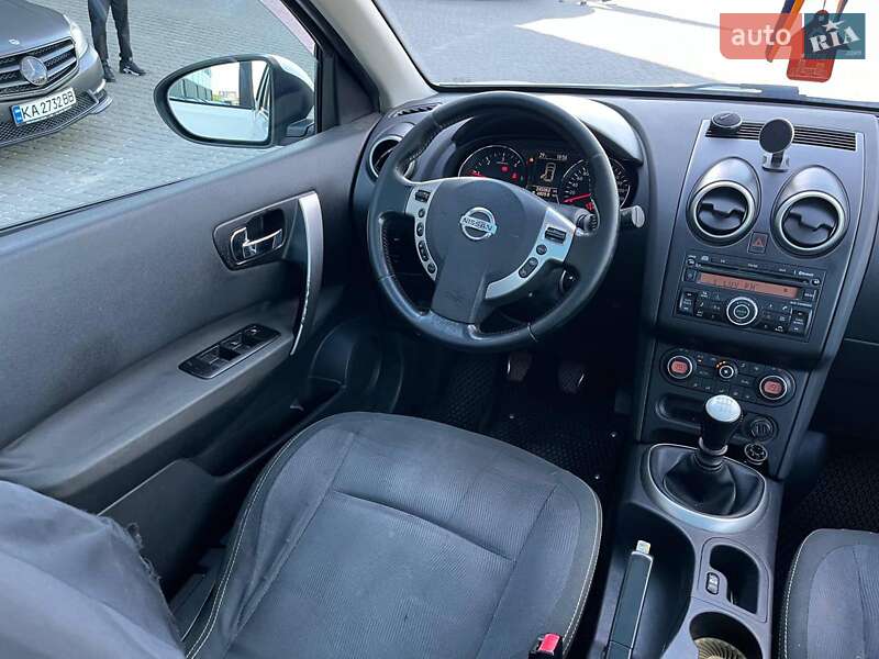 Внедорожник / Кроссовер Nissan Qashqai 2010 в Львове