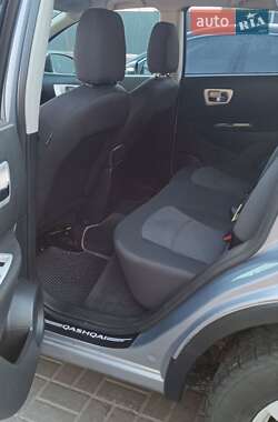 Позашляховик / Кросовер Nissan Qashqai 2013 в  фото 15 Позашляховик / Кросовер Nissan Qashqai 2013 в
