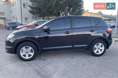 Внедорожник / Кроссовер Nissan Qashqai 2011 в 
