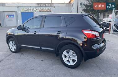 Внедорожник / Кроссовер Nissan Qashqai 2011 в 