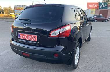 Внедорожник / Кроссовер Nissan Qashqai 2011 в 