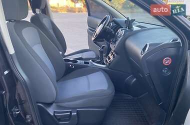 Внедорожник / Кроссовер Nissan Qashqai 2011 в 