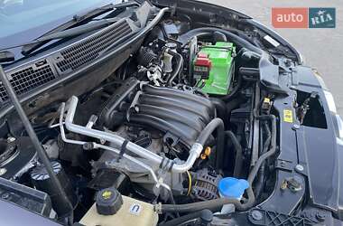 Внедорожник / Кроссовер Nissan Qashqai 2011 в 