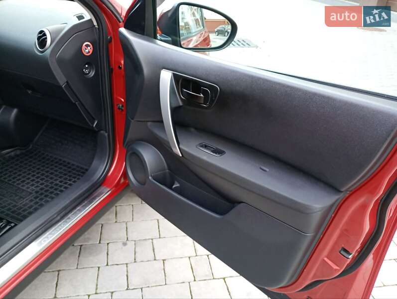 Внедорожник / Кроссовер Nissan Qashqai 2007 в Ивано-Франковске