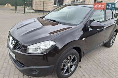 Позашляховик / Кросовер Nissan Qashqai 2011 в Рівному