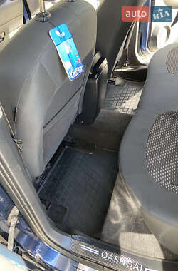 Внедорожник / Кроссовер Nissan Qashqai 2007 в 