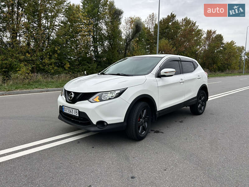 Внедорожник / Кроссовер Nissan Qashqai 2014 в Хмельницком