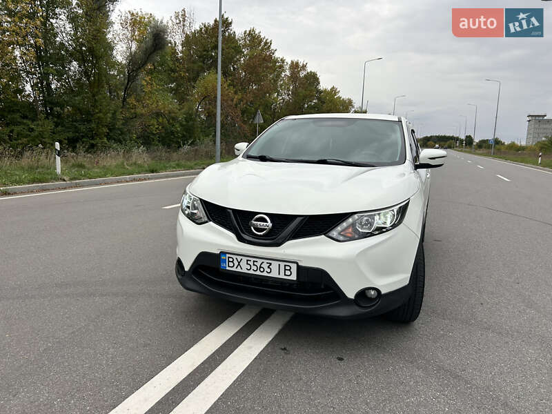 Внедорожник / Кроссовер Nissan Qashqai 2014 в Хмельницком