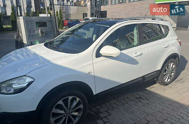 Внедорожник / Кроссовер Nissan Qashqai 2010 в Ивано-Франковске