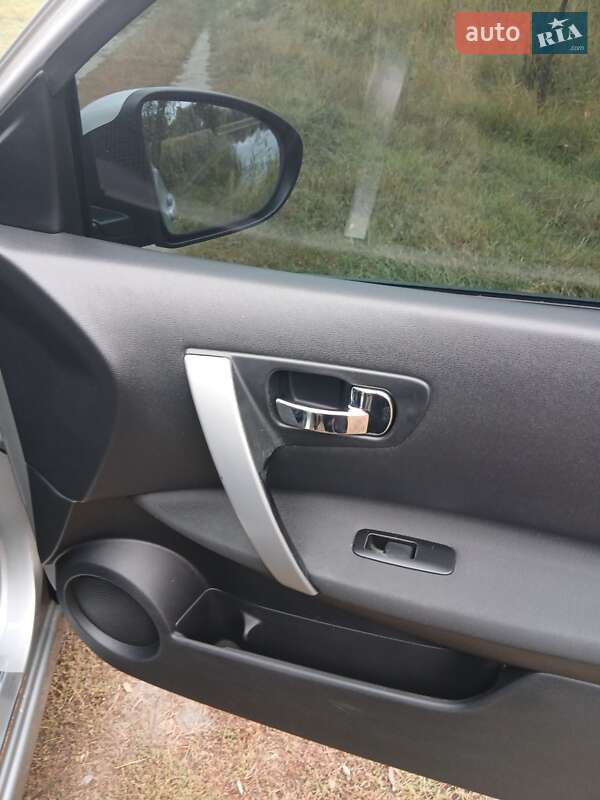 Позашляховик / Кросовер Nissan Qashqai 2008 в Богодухіву фото 7 Позашляховик / Кросовер Nissan Qashqai 2008 в Богодухіву