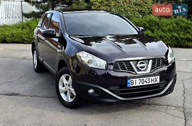 Позашляховик / Кросовер Nissan Qashqai 2011 в Полтаві