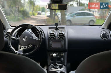 Внедорожник / Кроссовер Nissan Qashqai 2010 в 
