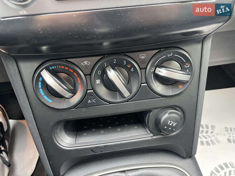 Позашляховик / Кросовер Nissan Qashqai 2011 в Сумах