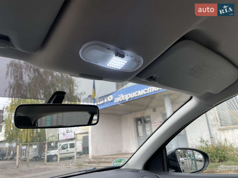 Позашляховик / Кросовер Nissan Qashqai 2011 в Сумах