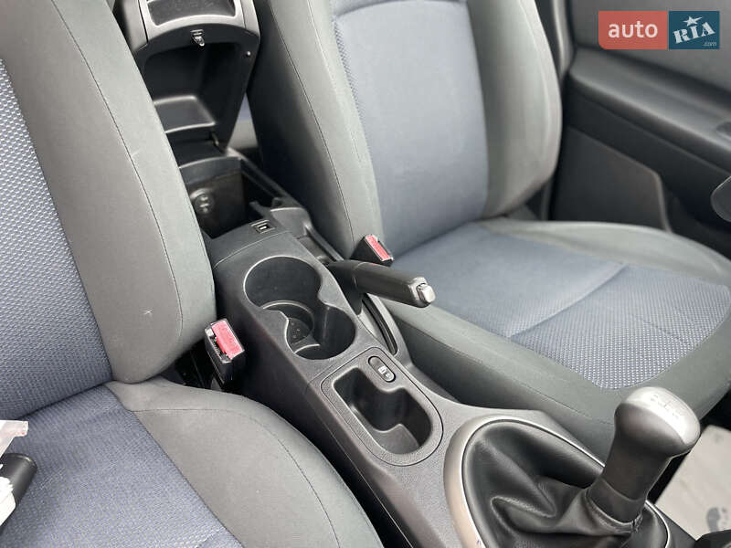 Позашляховик / Кросовер Nissan Qashqai 2011 в Сумах