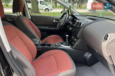 Внедорожник / Кроссовер Nissan Qashqai 2007 в 