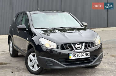 Внедорожник / Кроссовер Nissan Qashqai 2013 в Ровно