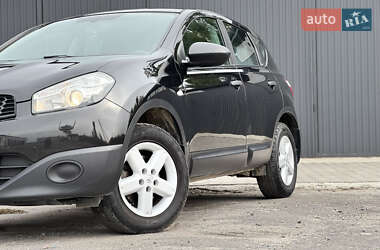 Внедорожник / Кроссовер Nissan Qashqai 2013 в 