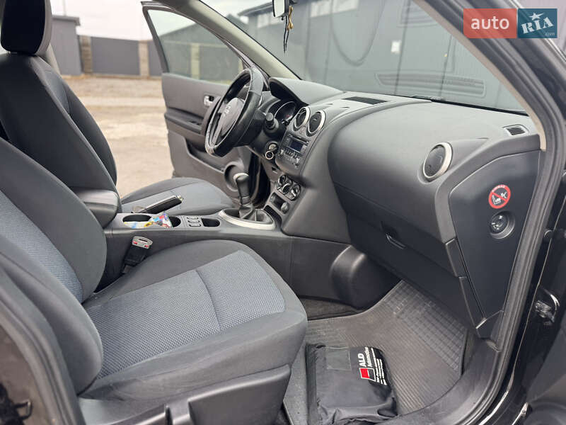 Внедорожник / Кроссовер Nissan Qashqai 2013 в Ровно