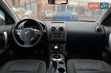 Внедорожник / Кроссовер Nissan Qashqai 2011 в 