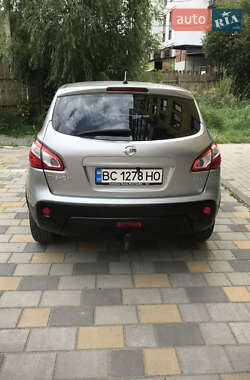Внедорожник / Кроссовер Nissan Qashqai 2011 в 