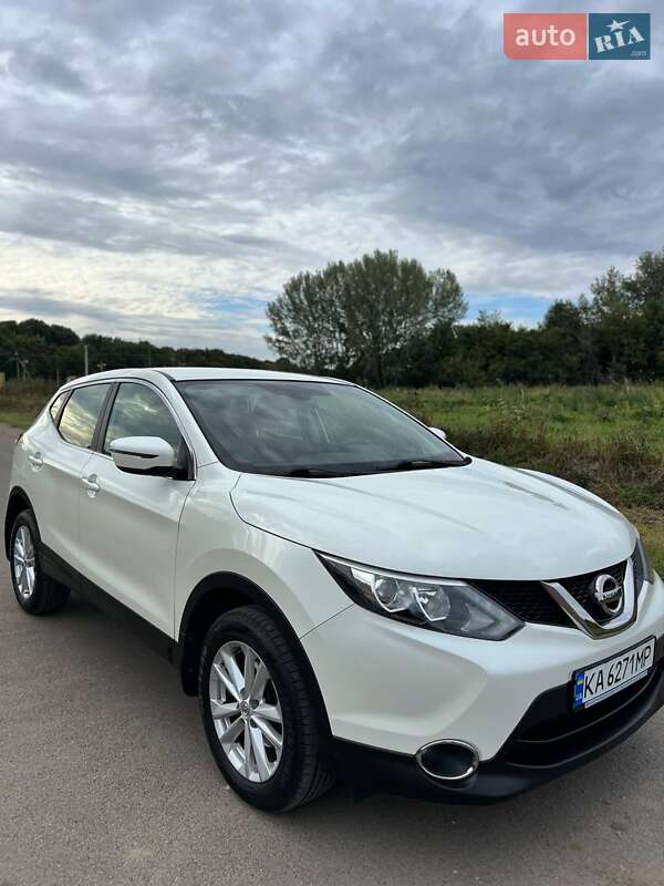Внедорожник / Кроссовер Nissan Qashqai 2017 в Згуровке