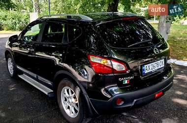 Позашляховик / Кросовер Nissan Qashqai 2010 в Харкові