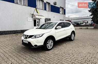 Внедорожник / Кроссовер Nissan Qashqai 2014 в 