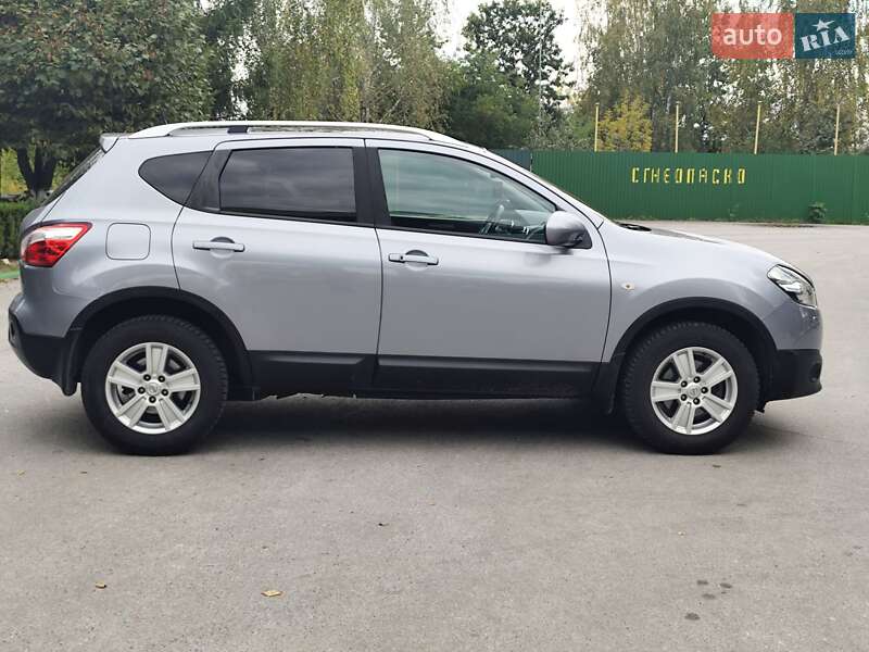 Внедорожник / Кроссовер Nissan Qashqai 2012 в Звягеле