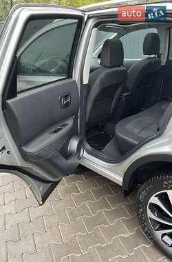 Внедорожник / Кроссовер Nissan Qashqai 2013 в 
