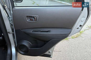 Внедорожник / Кроссовер Nissan Qashqai 2008 в 