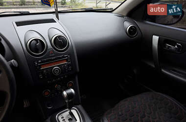 Внедорожник / Кроссовер Nissan Qashqai 2008 в 
