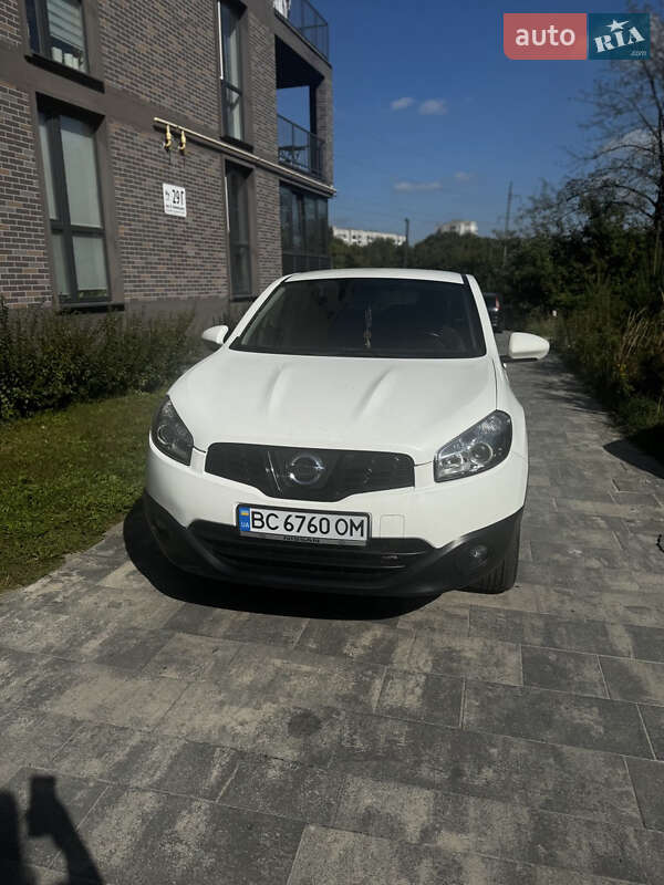 Внедорожник / Кроссовер Nissan Qashqai 2013 в Львове