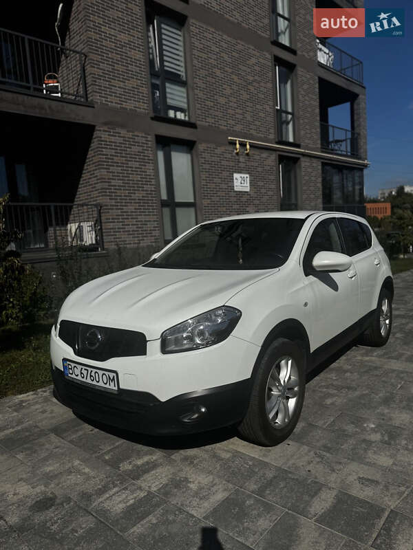 Внедорожник / Кроссовер Nissan Qashqai 2013 в Львове