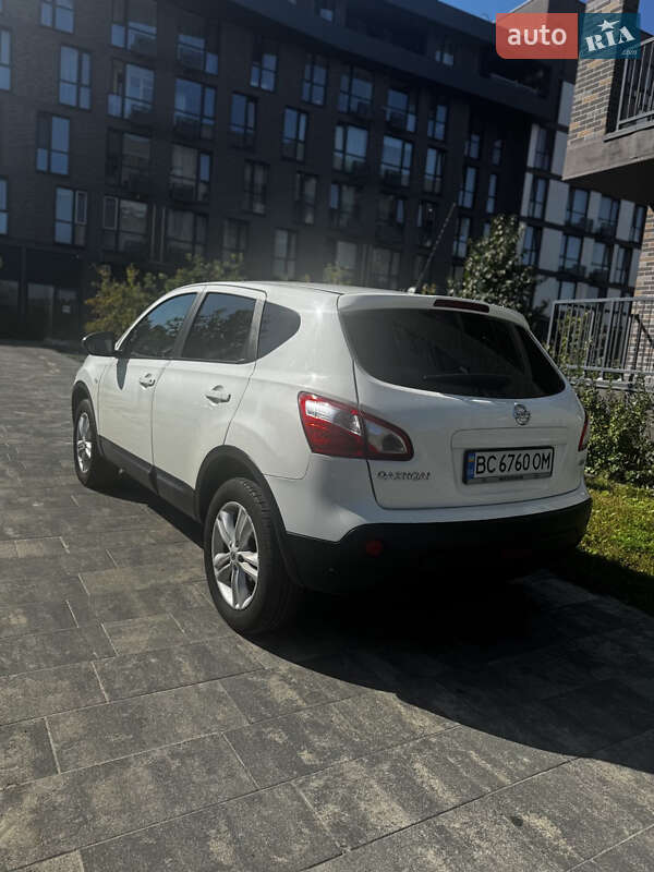 Внедорожник / Кроссовер Nissan Qashqai 2013 в Львове