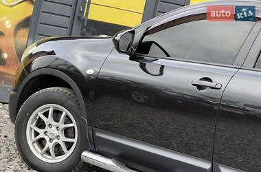 Внедорожник / Кроссовер Nissan Qashqai 2011 в 