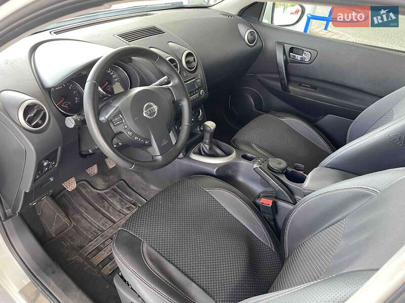 Позашляховик / Кросовер Nissan Qashqai 2011 в Миколаєві
