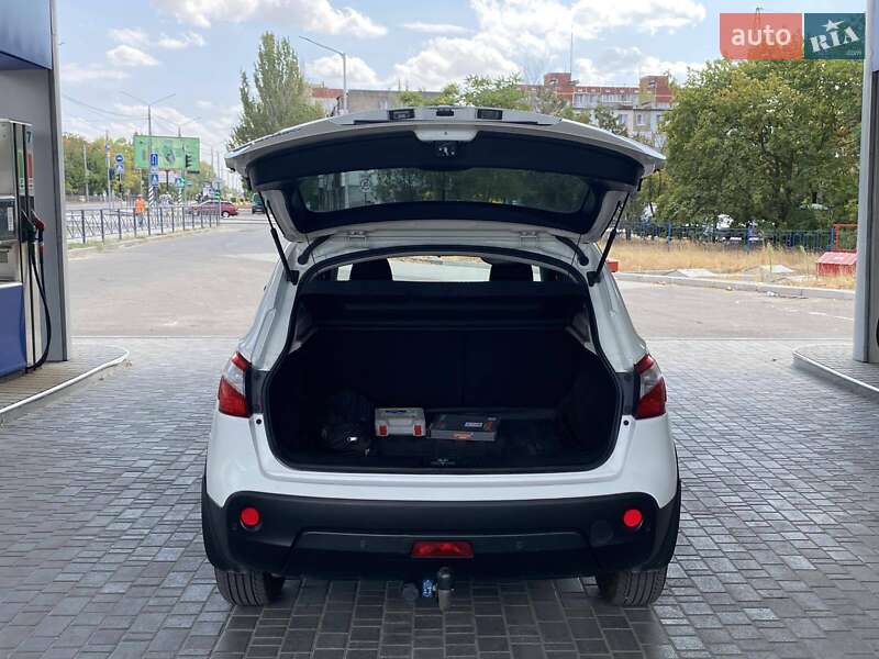 Позашляховик / Кросовер Nissan Qashqai 2011 в Миколаєві