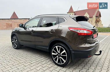Внедорожник / Кроссовер Nissan Qashqai 2015 в 