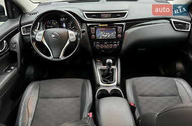 Внедорожник / Кроссовер Nissan Qashqai 2015 в 