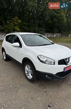 Позашляховик / Кросовер Nissan Qashqai 2010 в Умані
