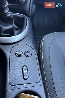 Внедорожник / Кроссовер Nissan Qashqai 2011 в 