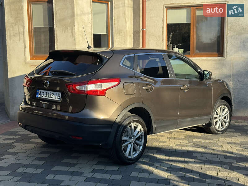 Внедорожник / Кроссовер Nissan Qashqai 2017 в Мукачево