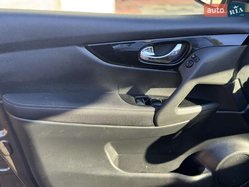 Внедорожник / Кроссовер Nissan Qashqai 2017 в Мукачево