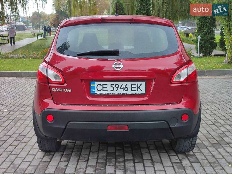 Внедорожник / Кроссовер Nissan Qashqai 2010 в Каменец-Подольском
