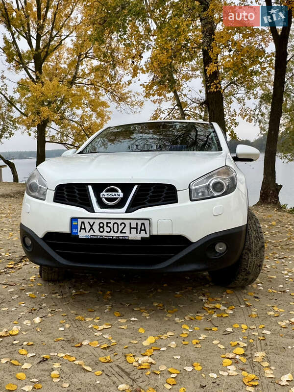 Внедорожник / Кроссовер Nissan Qashqai 2011 в Харькове
